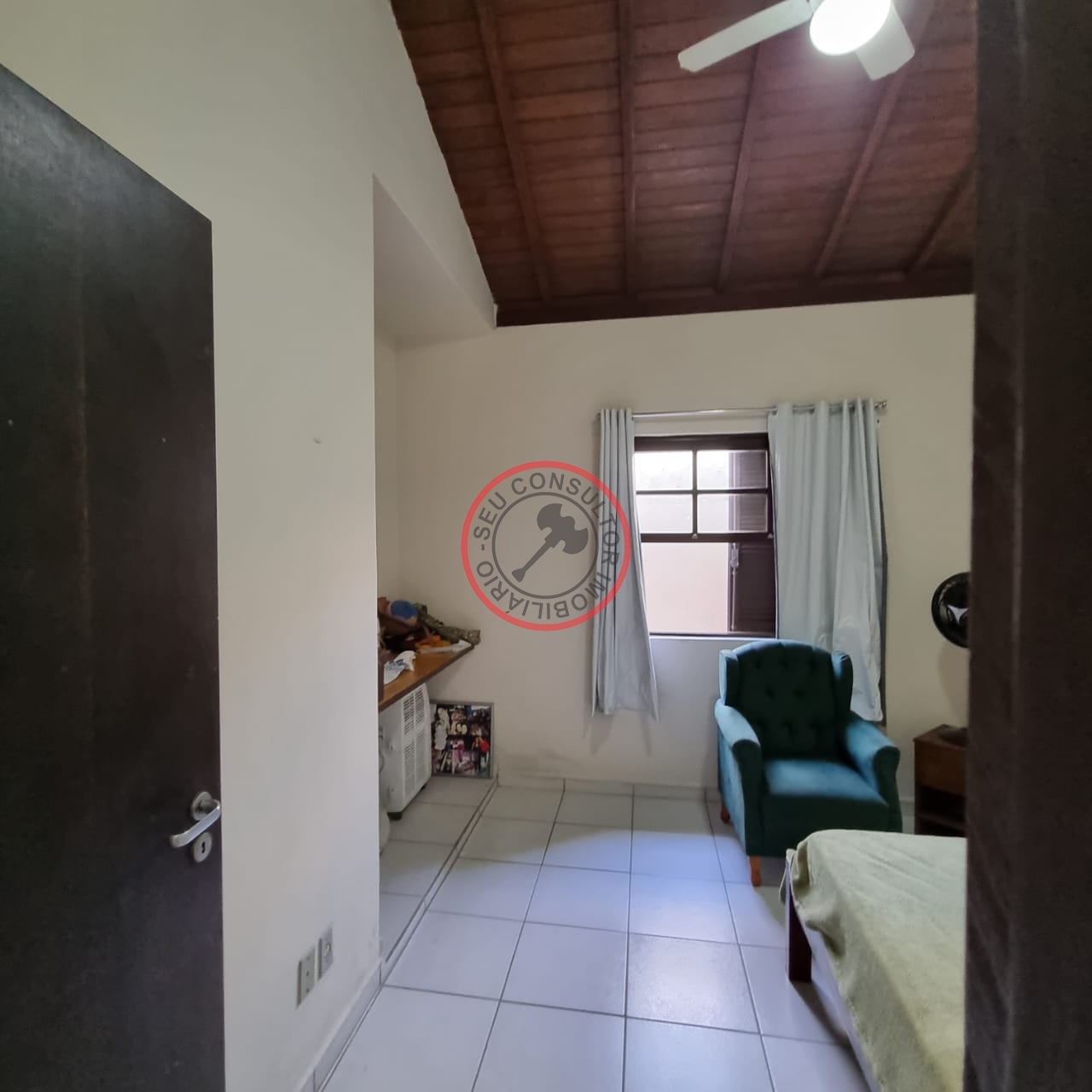 Casa à venda com 4 quartos, 265m² - Foto 14