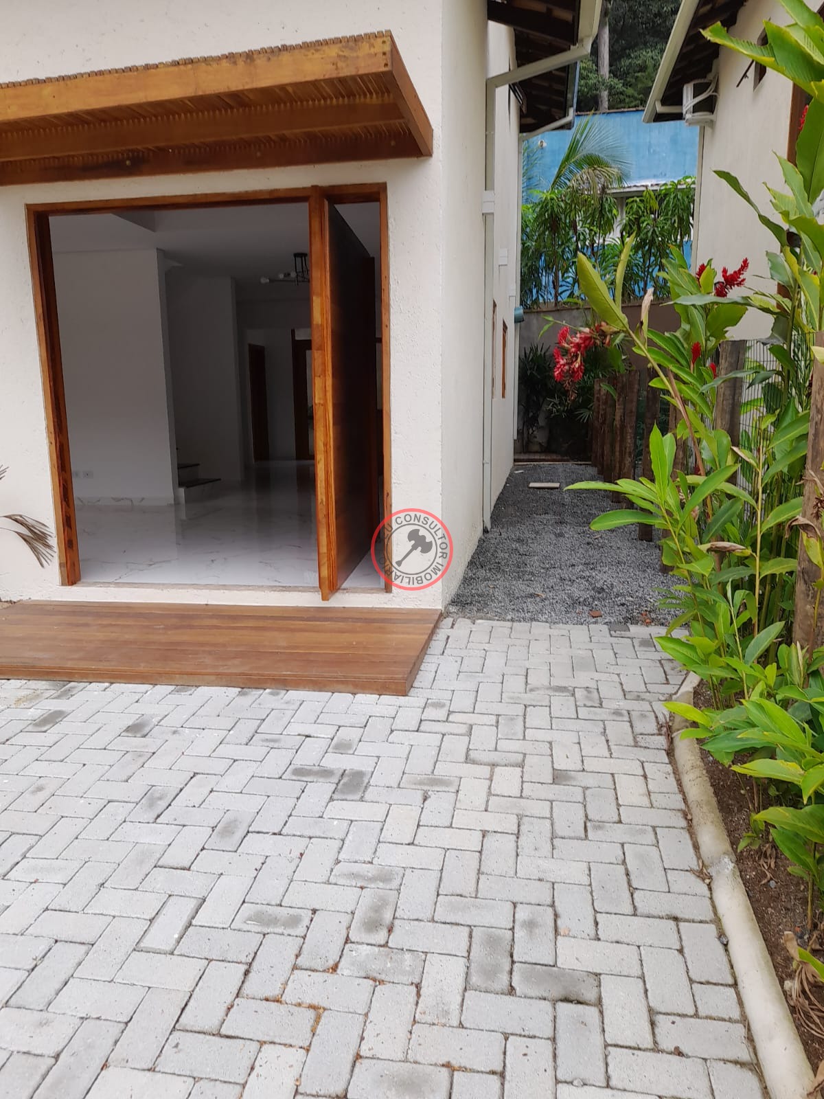 Casa à venda com 3 quartos, 100m² - Foto 5