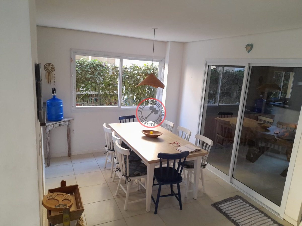 Casa à venda com 3 quartos, 90m² - Foto 10