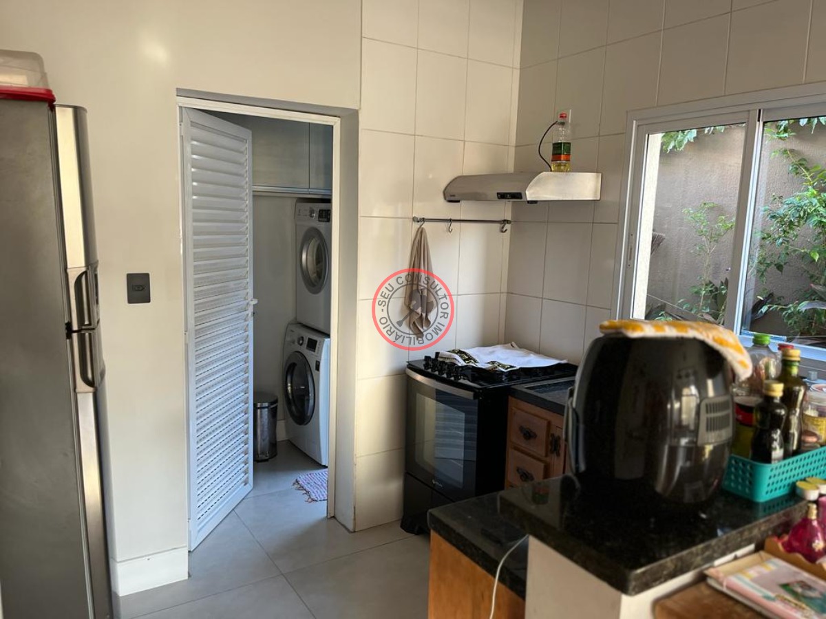 Casa à venda com 3 quartos, 126m² - Foto 13