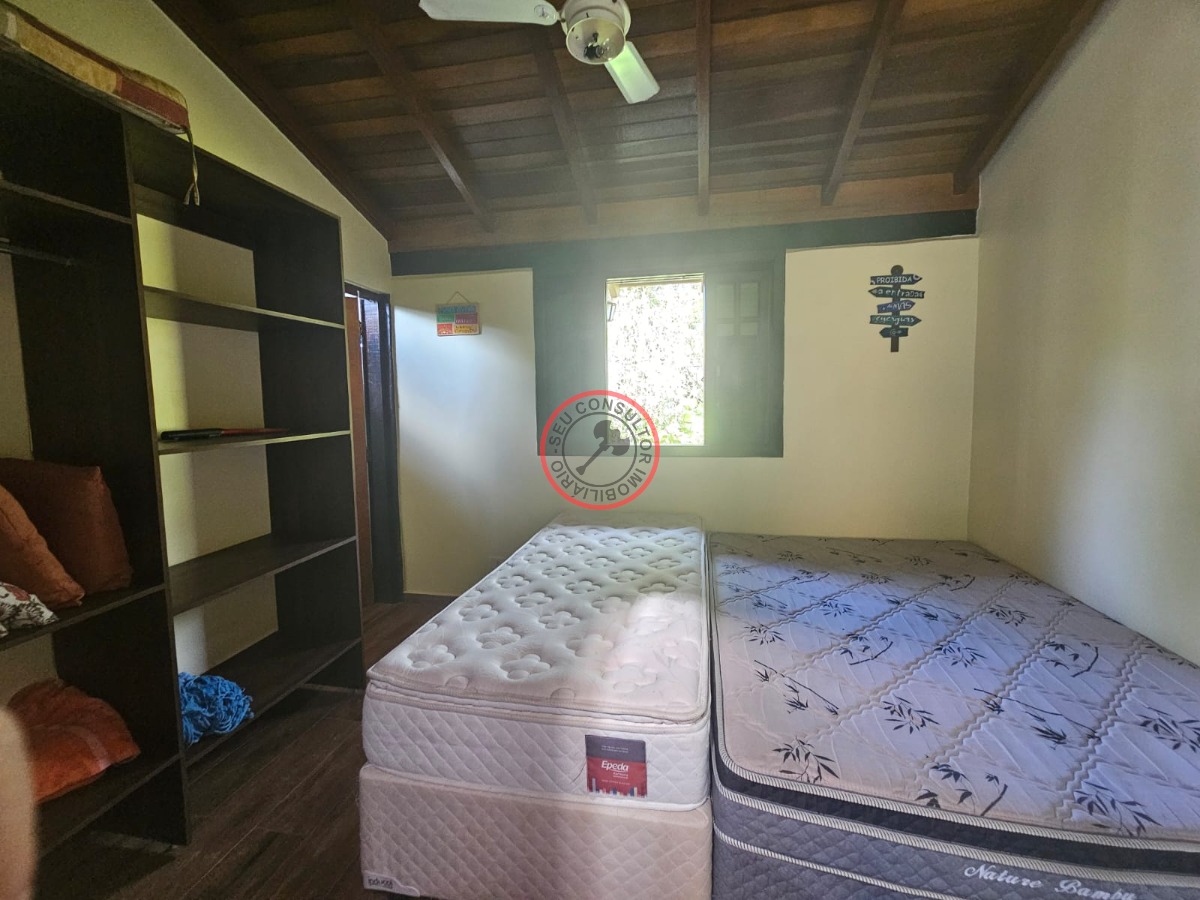 Casa à venda com 4 quartos, 220m² - Foto 35